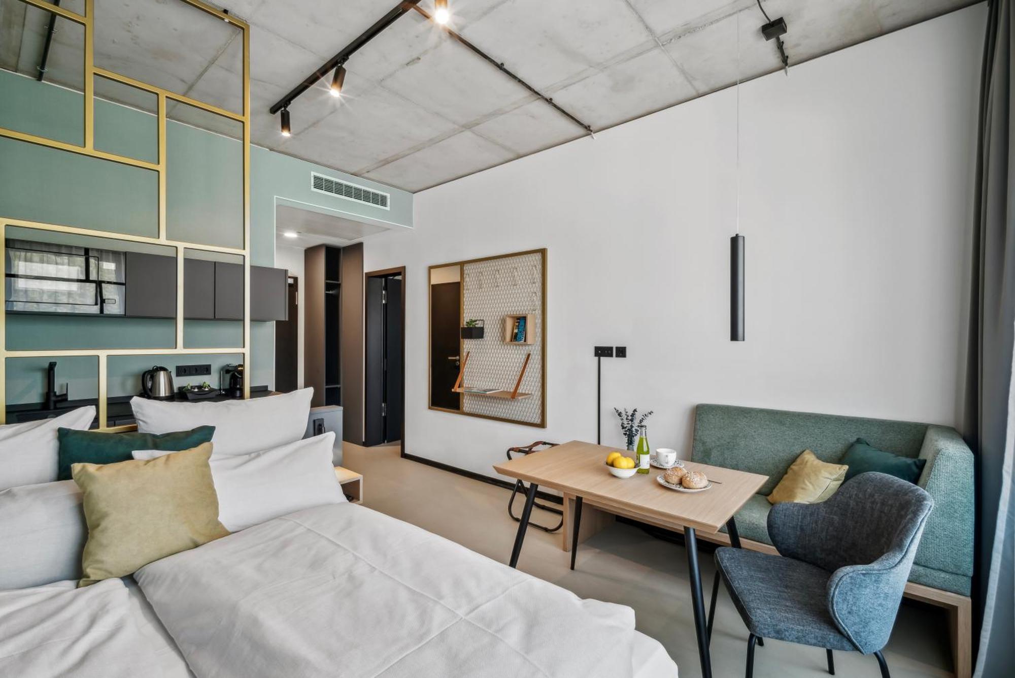 Lejlighedshotel Nena East *